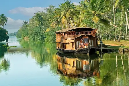 Promenade en bateau sur les canaux du Kerala