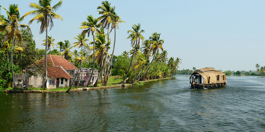2 jours/1 nuit sur un Houseboat avec un équipage privé