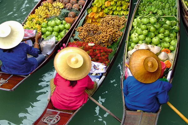 Le marché flottant à Bangkok, la 1ère étappe de notre circuit "Best of Asia"