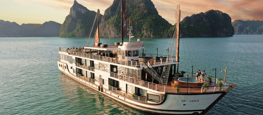 Passez la nuit sur un bateau dans la baie d'Halong - compris dans notre circuit