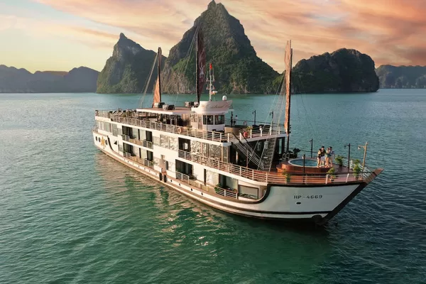 Croisière dans la baie d'Halong Vietnam