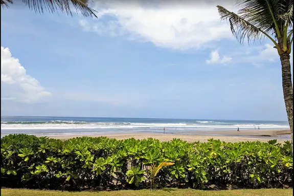 Vue sur l'océan de l'hôtel The Oberoi Bali