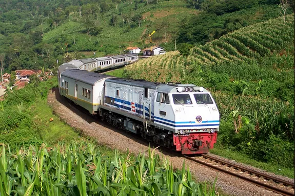 Notre circuit Best of Asia comprend le trajet en train de Jakarta à Bandung