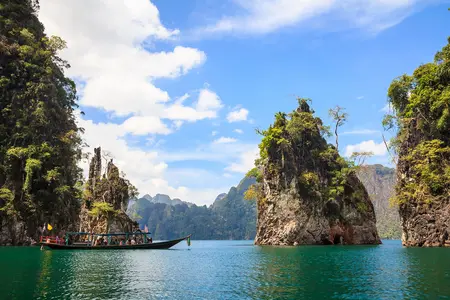 Notre circuit Thaïlande du sud comprend la visite du parc Khao Sok