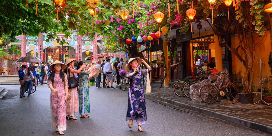 Hoi An: une véritable carte postale avec ses maisons anciennes, ses temples chinois et ses lanternes