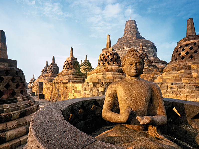 Circuit Singapour - Java - Bali avec la visite de Borobudur