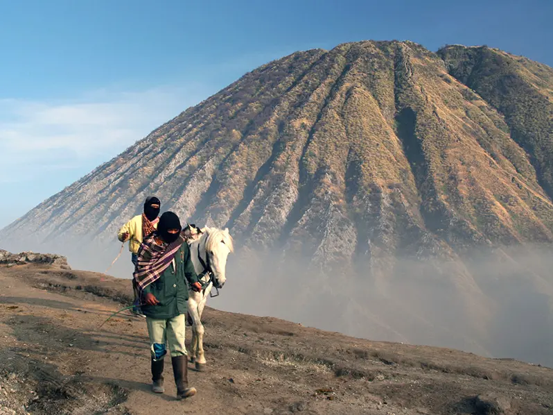 L'ascension du Bromo pendant le voyage à Java