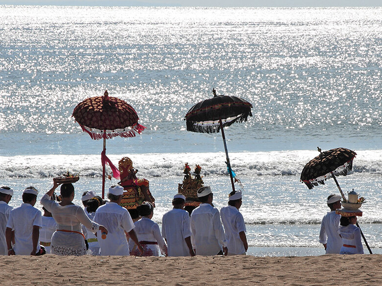 Voyage à Bali sur la plage de Jimbaran