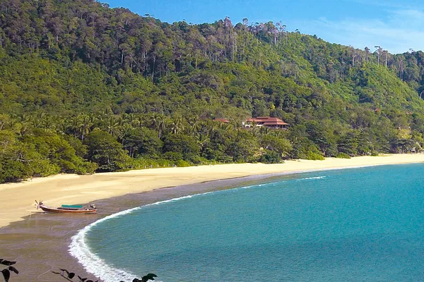 Vue sur la belle plage de Koh Lanta