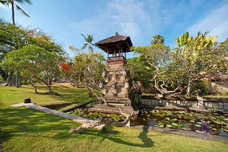 Jardin tropicaux à l'hôtel The Oberoi Bali