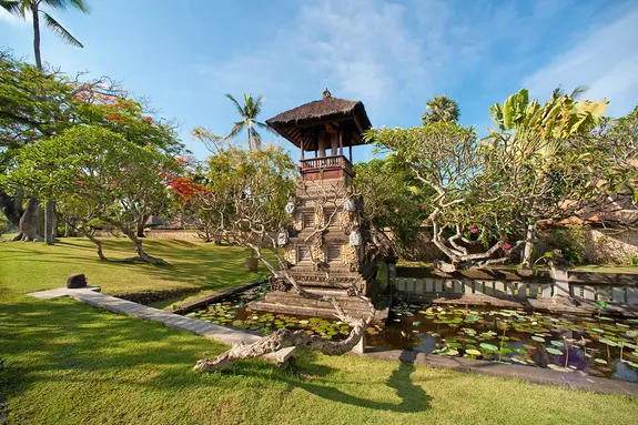 Jardin tropicaux à l'hôtel The Oberoi Bali