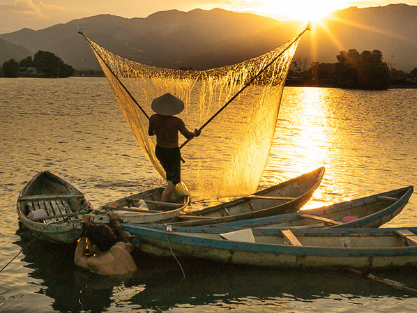 Coucher du soleil sur le Mekong au Cambodge