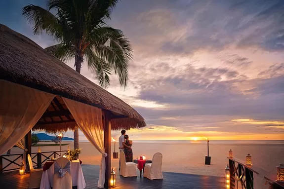 Crépuscule à l'hôtel Shangri-La Rasa Ria Kinabalu