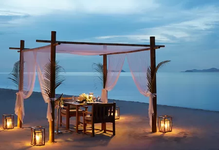 Dîner romantique hôtel Santiburi Koh Samui